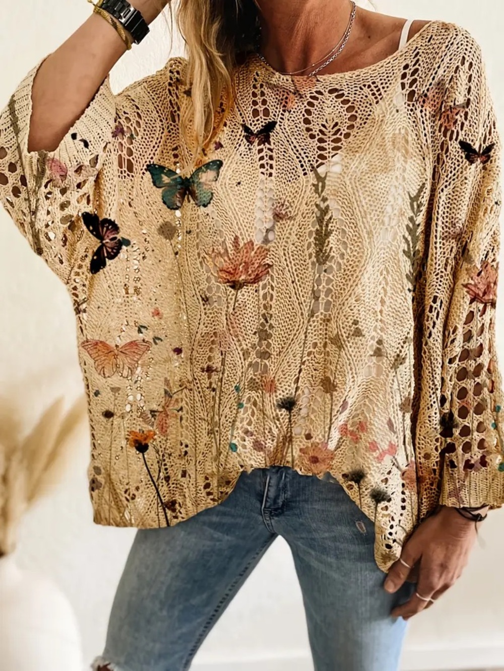 Source Unknown Beige Crochet Floral Sweater